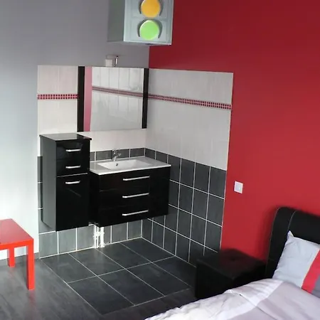 216m2, 7ch, 15 Pers : Piscine, Spa, Billard